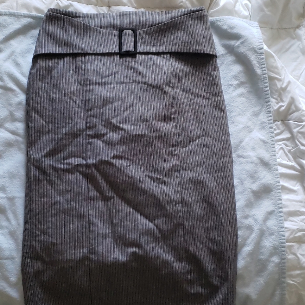 Le Chateau below the knee skirt